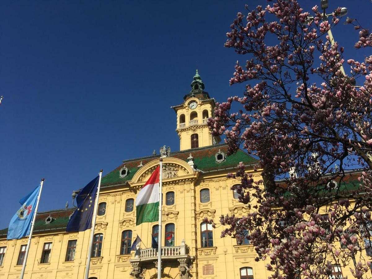 Schaeffer Palace Leilighet Szeged Eksteriør bilde